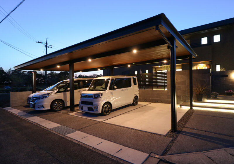 照明の配置でおしゃれな外構